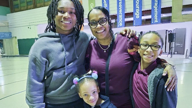 K-8 School in Warren: Great Oaks Dean Yevrah Johnson wins Dean of Excellence award.
