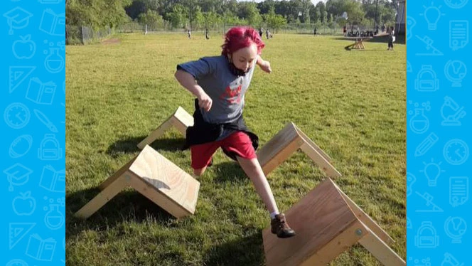 Students on an obstacle course. Students on an obstacle course.