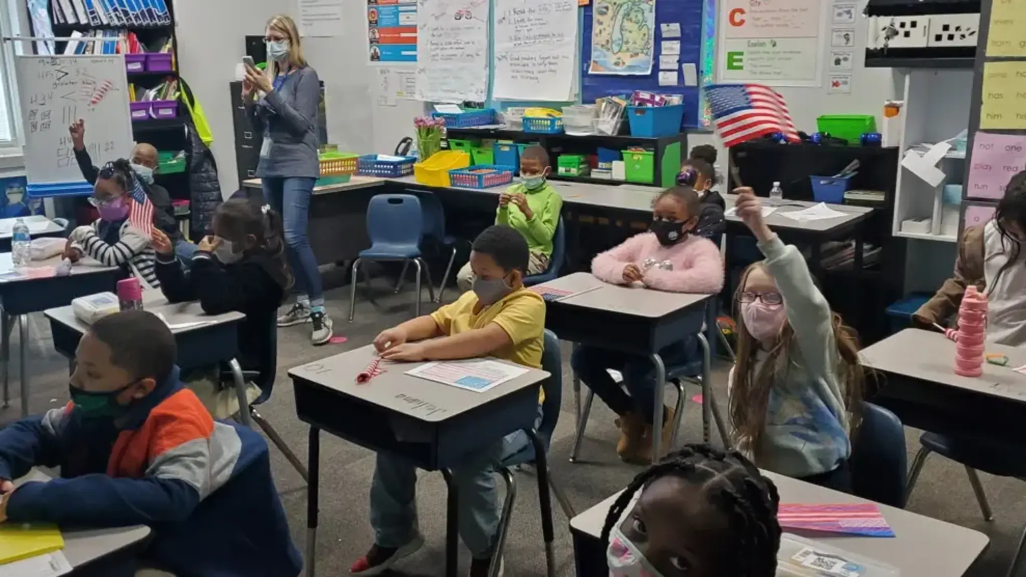 Oakside Scholars Students Meet Michigan Senator Virtually