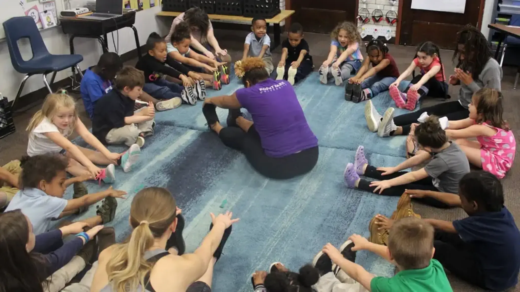 Two Ohio Schools Partner with Dayton Contemporary Dance Company for Kindergarten Workshops