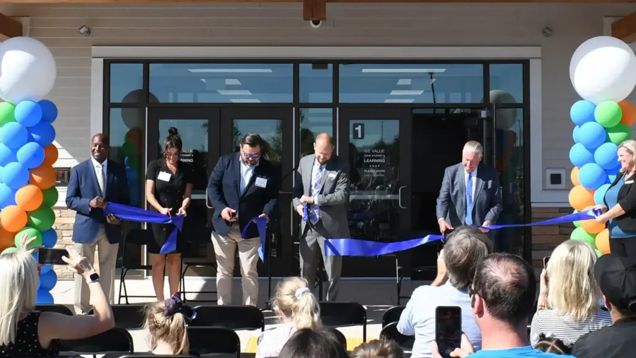 Mill Creek Celebrates Grand Opening of New School with Ribbon Cutting