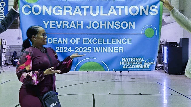 K-8 School in Warren: Great Oaks Dean Yevrah Johnson wins Dean of Excellence award.