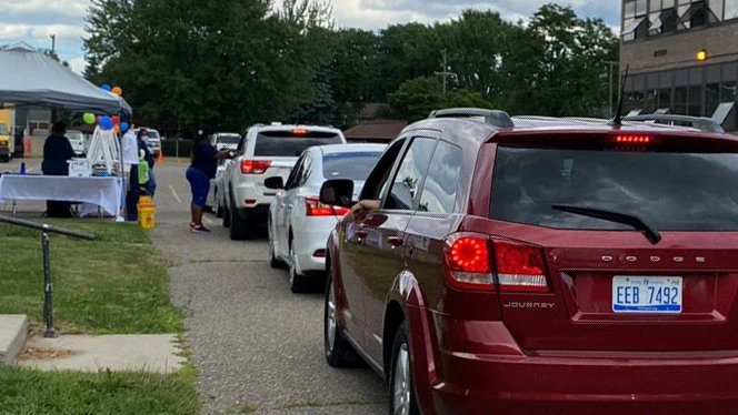 Registration Drive-thru at Center Line Prep