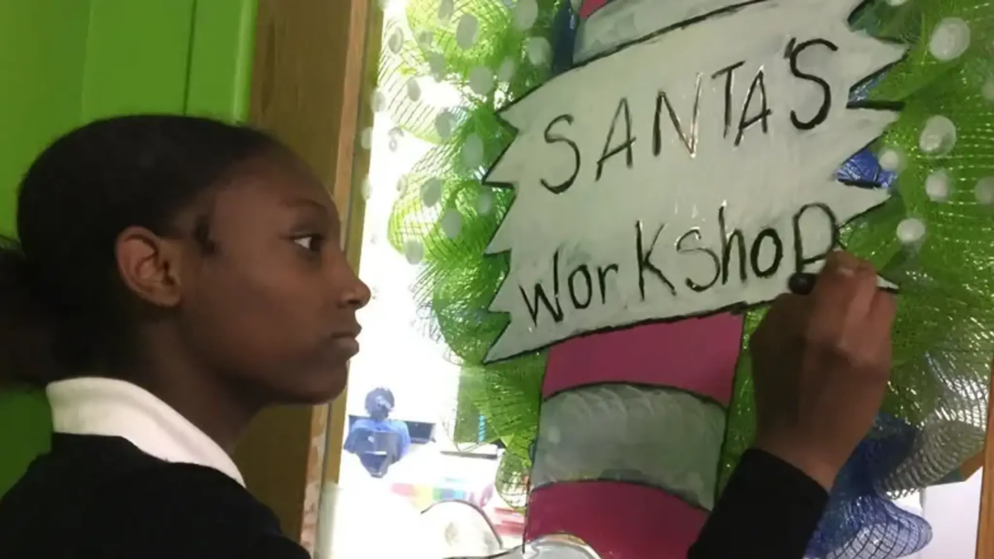 Students Raise Money by Spreading Holiday Cheer