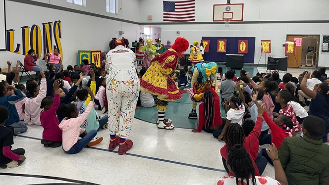 Mott campus clowns