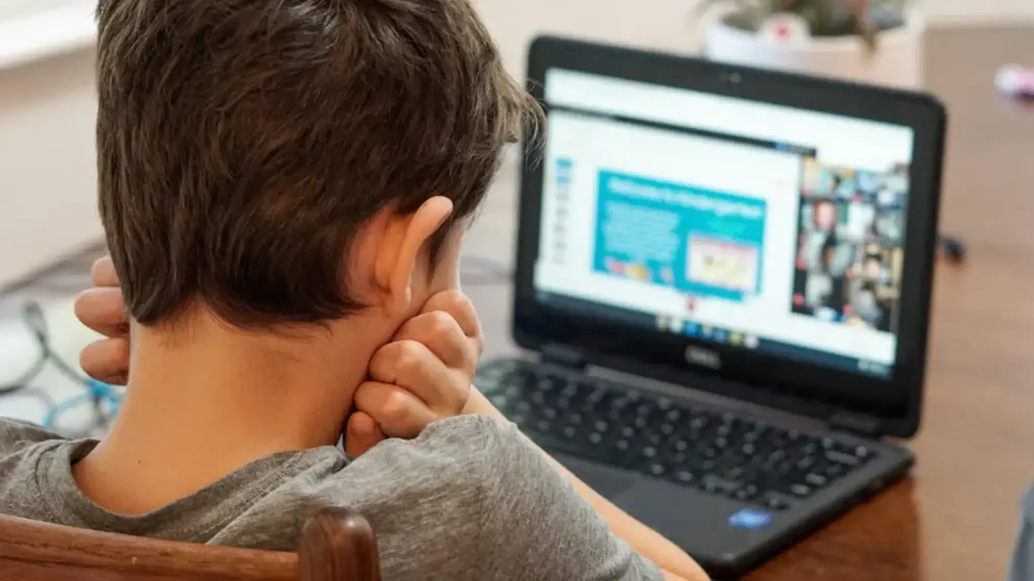 Special Education Expert Offers Tips to Reduce Student Anxiety as Kids Return to School Amid COVID-19