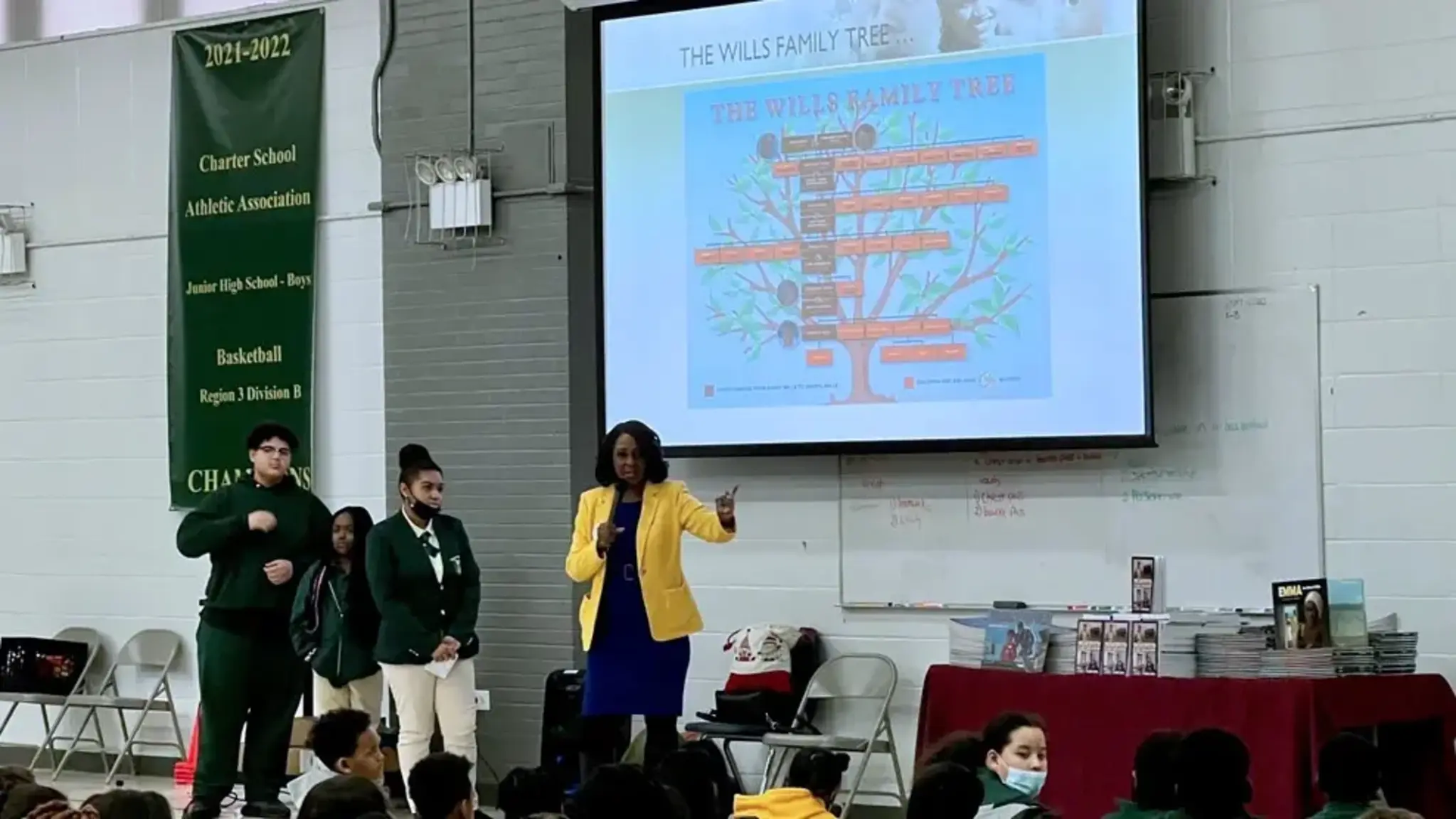 Author and Journalist Speaks to Scholars About the Importance of Perseverance