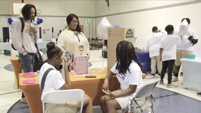 K-8 School in Detroit: Detroit Enterprise Academy Entrepreneurship Club hosts EXPO.