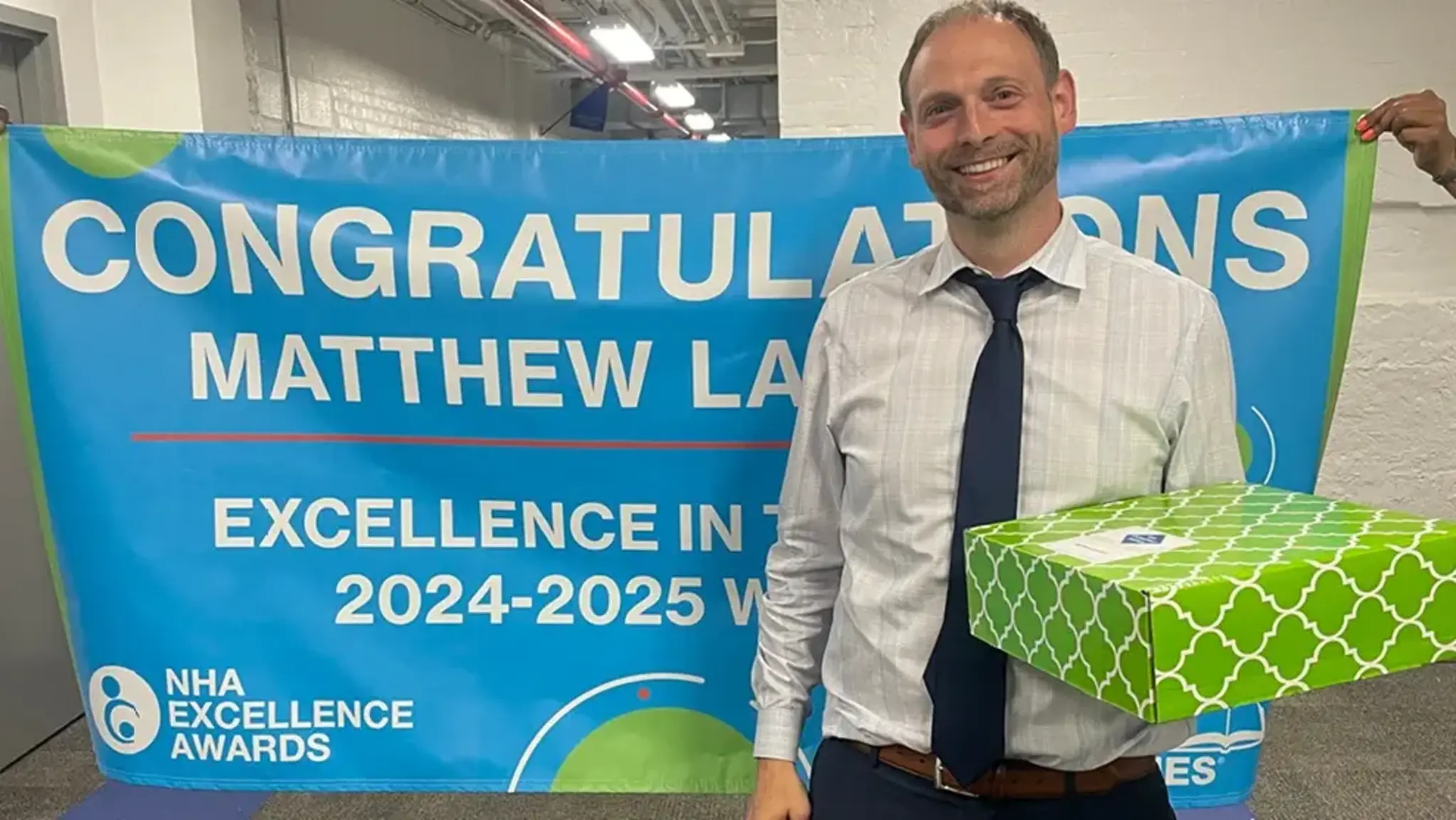 Excellence in Teaching Winner Gets Students to Think Critically 