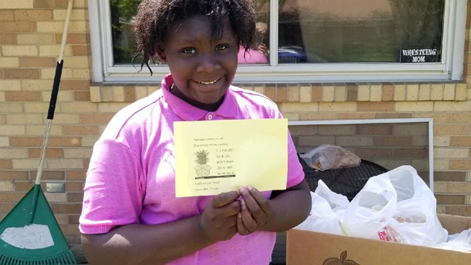 Pathway student with meals