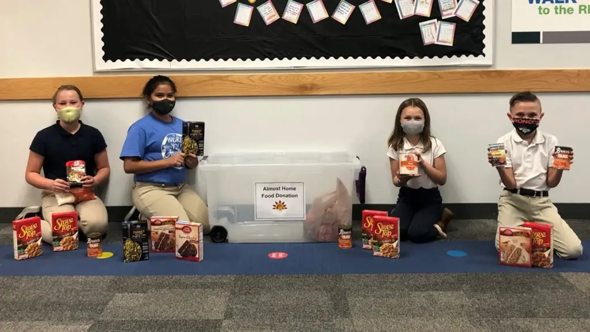 Foundations Students Make Thanksgiving Meals Possible for Families in Need