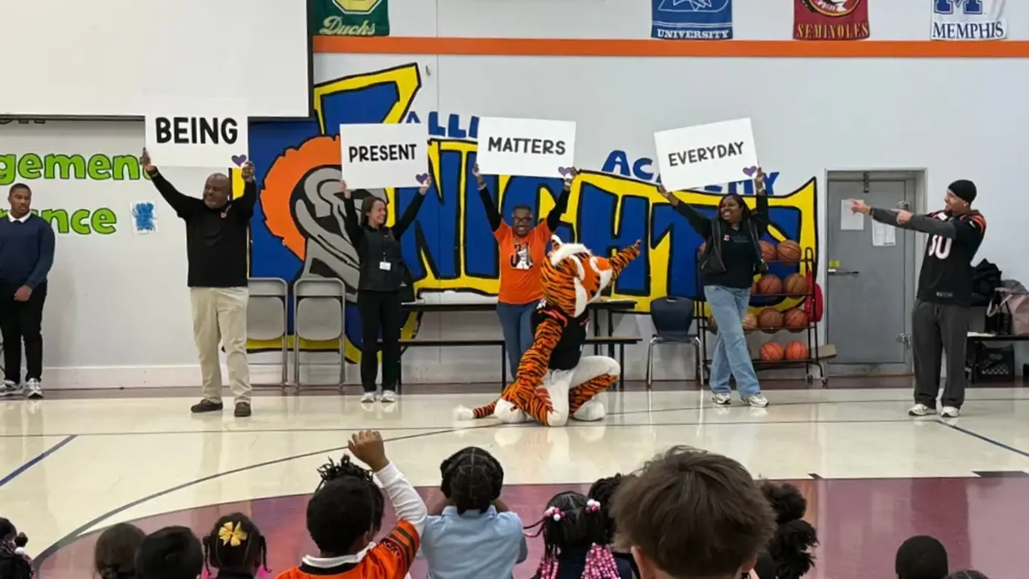 NFL Player Promotes Attendance, Strive for Five at Alliance
