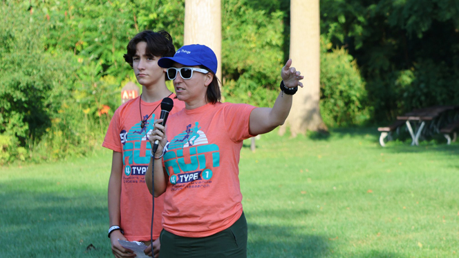 Rebecca Joyner speaks to Cross Creek runners