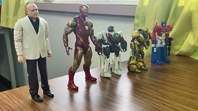 Y5-8 School in Ypsilanti: South Arbor students discover the magic of movie making through the Stop Motion Animation Club.