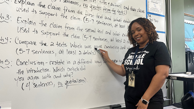 K-8 School in Brooklyn: Brooklyn Dreams' ELA teacher provides test prep to Brooklyn Dreams students.